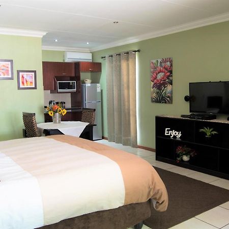 Summer Garden Guest House Benoni Exteriér fotografie